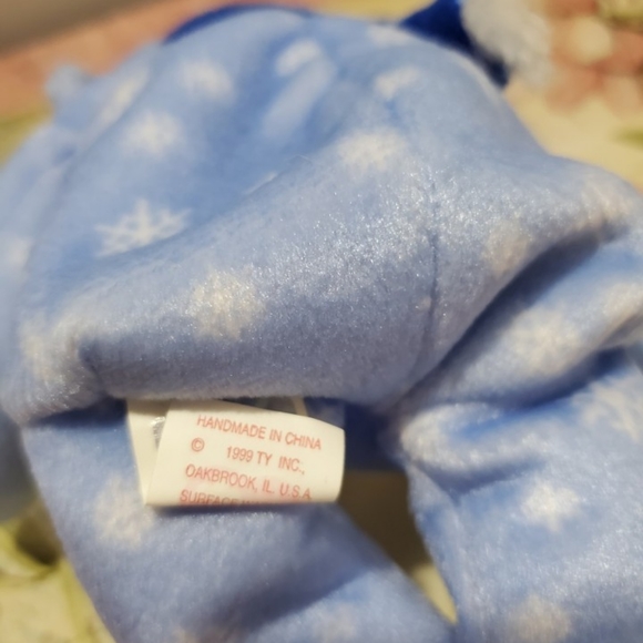 Vintage 1990's Holiday Christmas Beanie baby blue and white bear plush - Picture 4 of 4